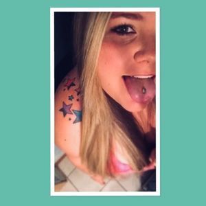 Meet your Posher, Carley